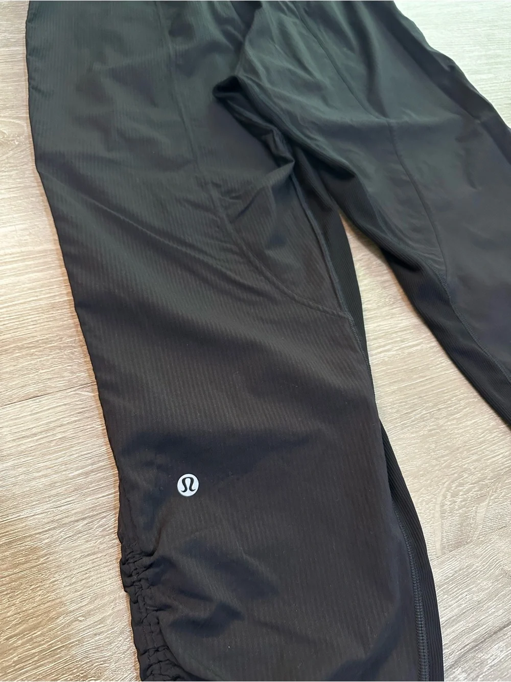 Lululemon Dance Studio Mid-Rise Crop 25